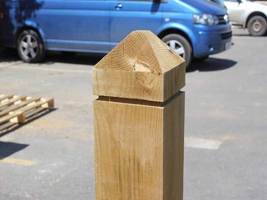 Square grooved timber bollard