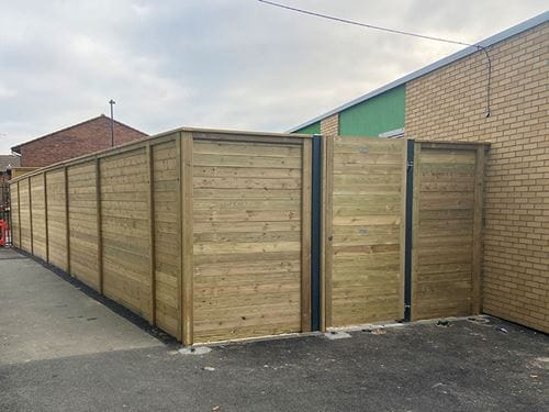 Privacy fencing