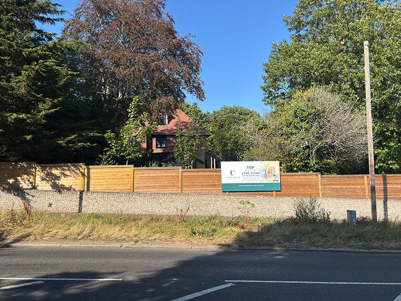 Acoustic fencing for road noise
