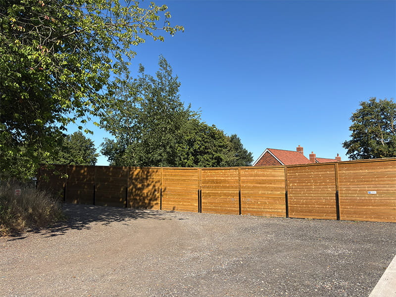 Acoustic barriers for dog kennel