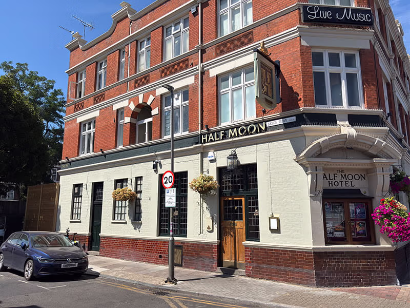 Acoustic Barriers for London Pub