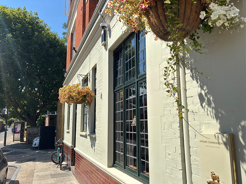 Pub acoustic barriers