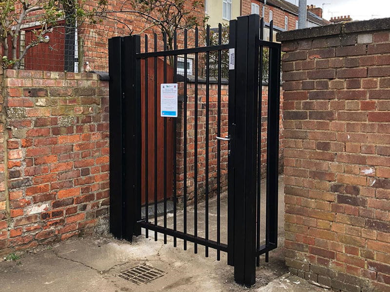Alley gate