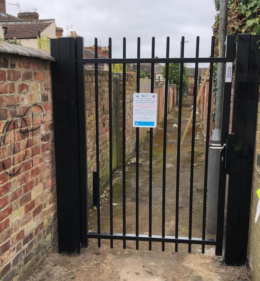 Anti climb gate