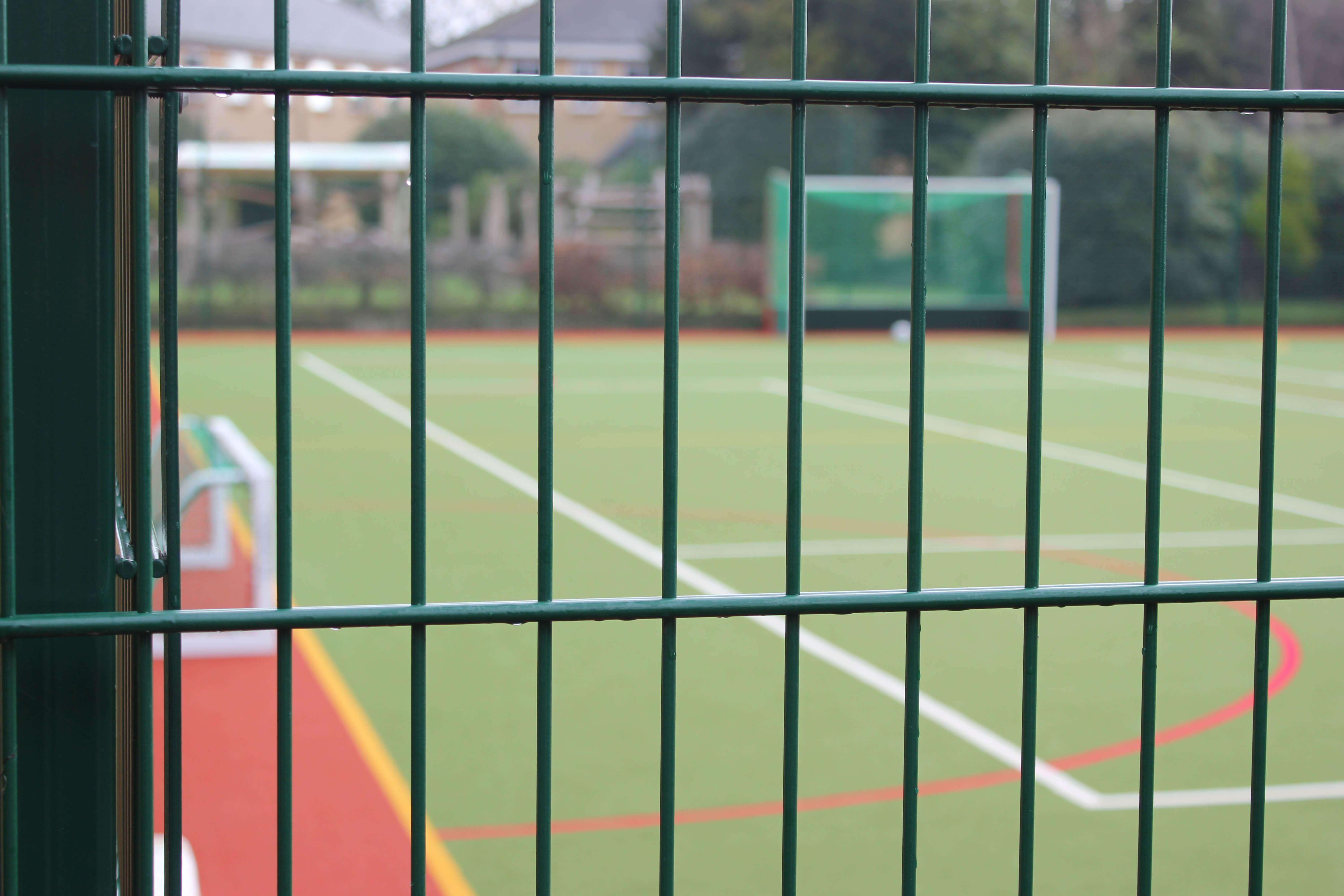 Sports enclosure fencing