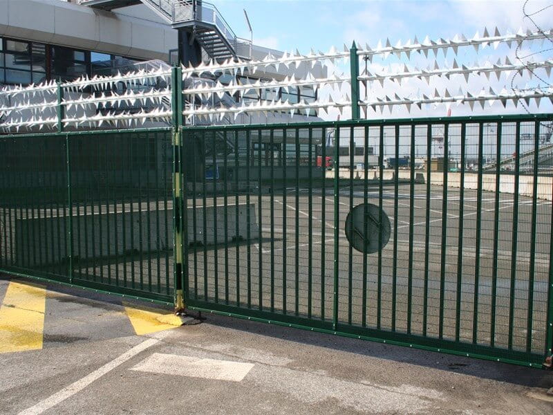 Sentry security gate with welded mesh panels and rota spike