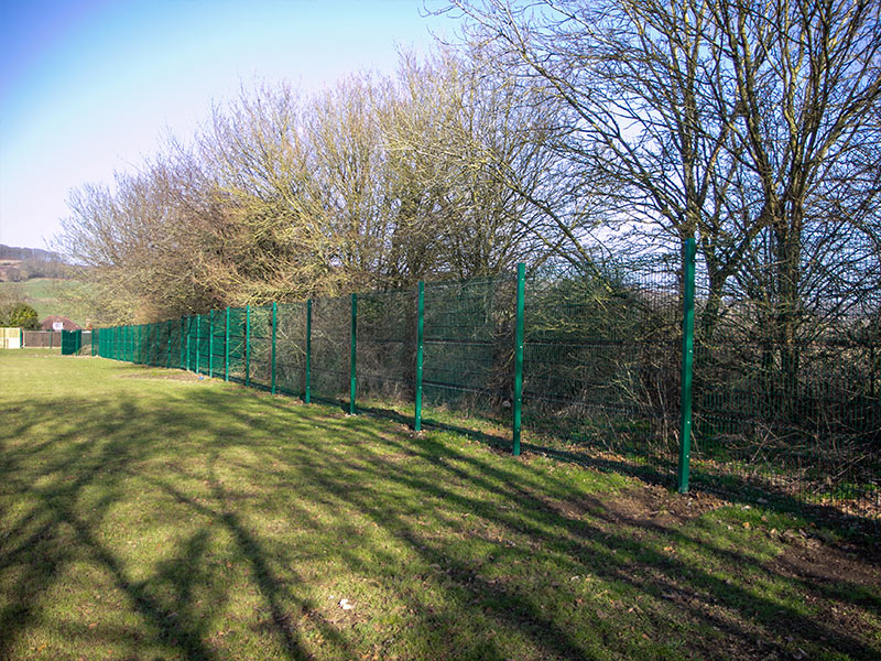 Mesh fencing solution for schools