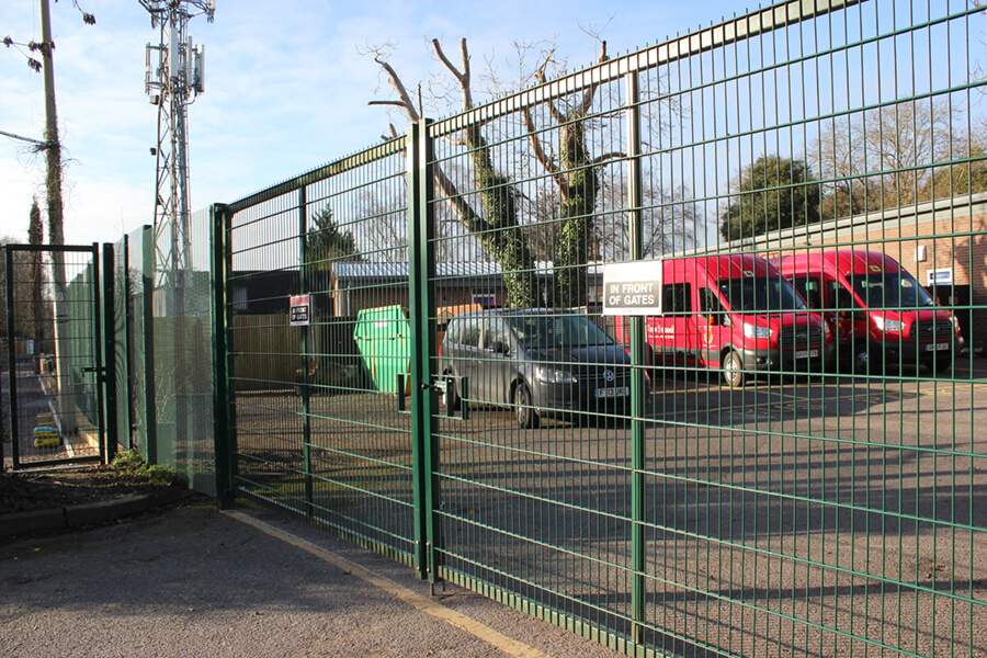 Welded mesh gates