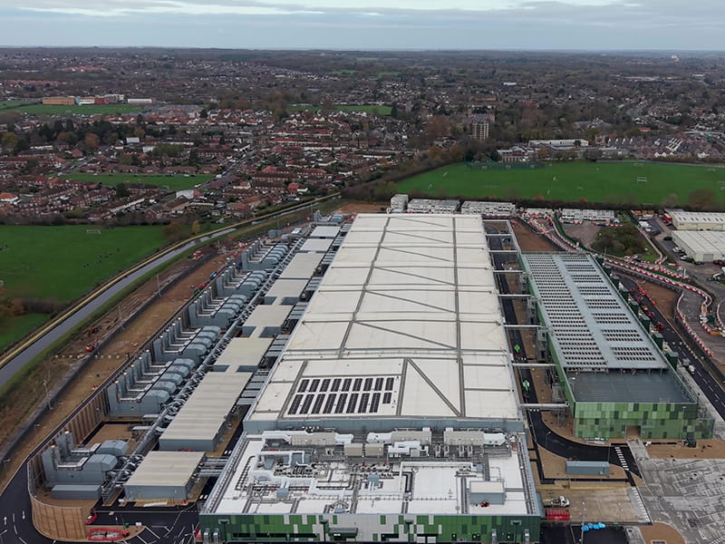 Data centre noise reduction fencing