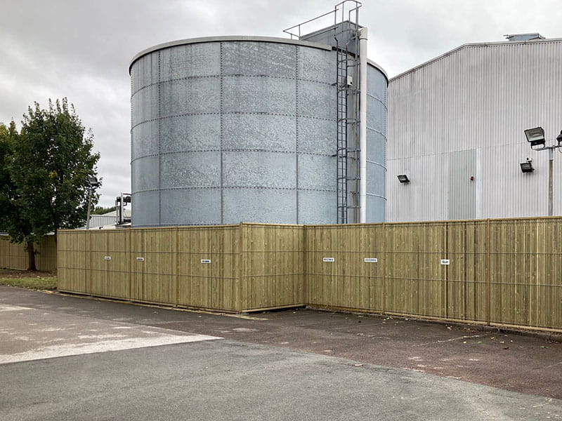 Industrial privacy fencing