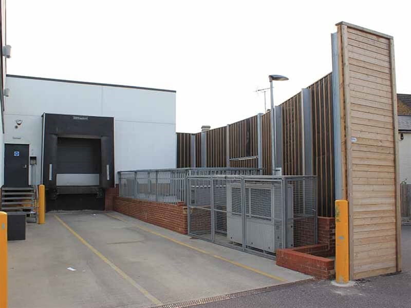 Acoustic fencing supermarket