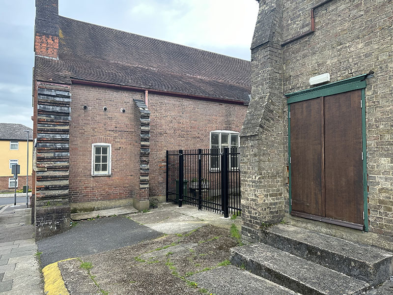 Fencing for churches