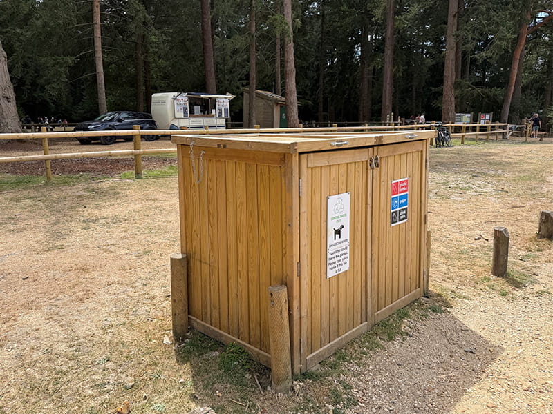 Public wheelie bin stores