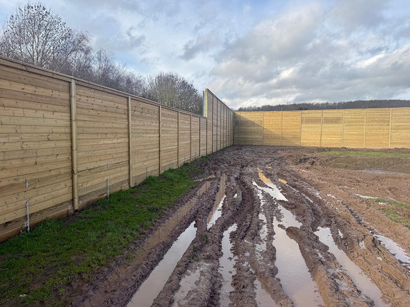Acoustic barrier for quarry
