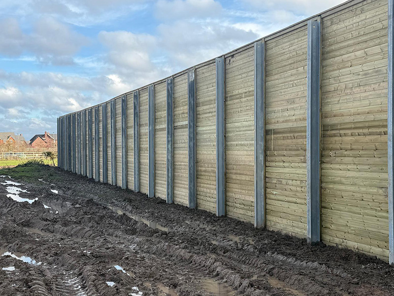 Acoustic fencing for quarry