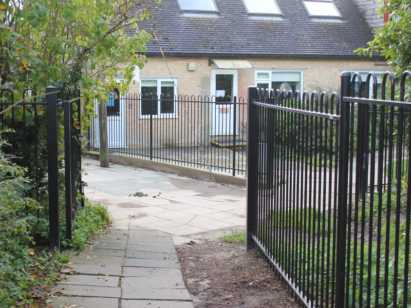Bow Top fencing and gates powder coated black