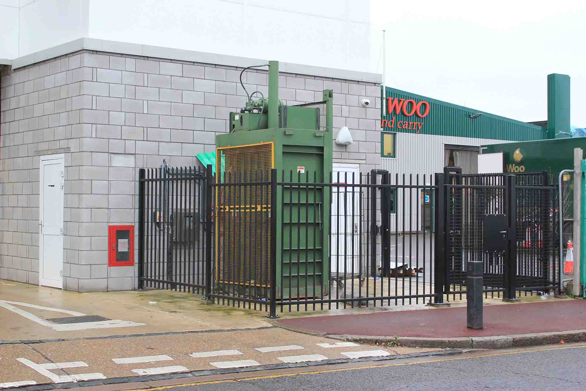 Waste disposal unit fencing
