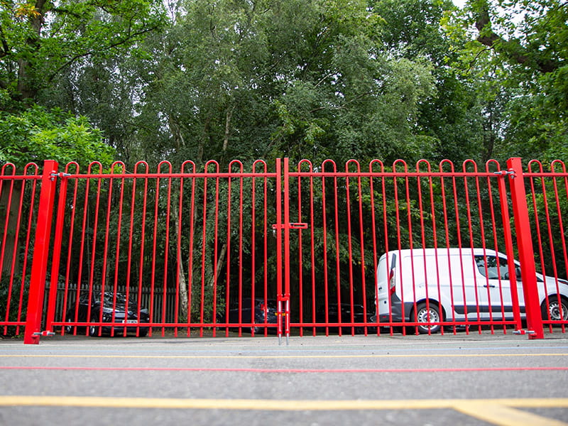 Bow top gates