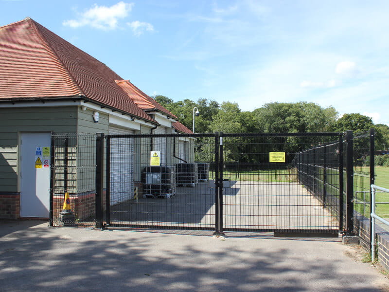 Machinery storage security fencing