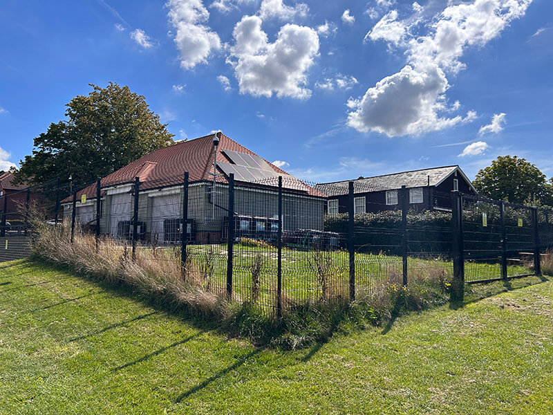 V mesh security fencing