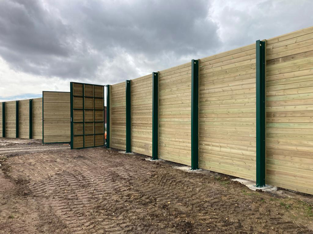 Acoustic barriers and gates
