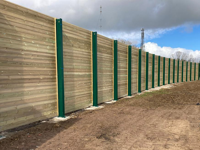 Noise reduction fencing