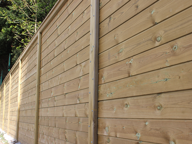Jakoustic fence