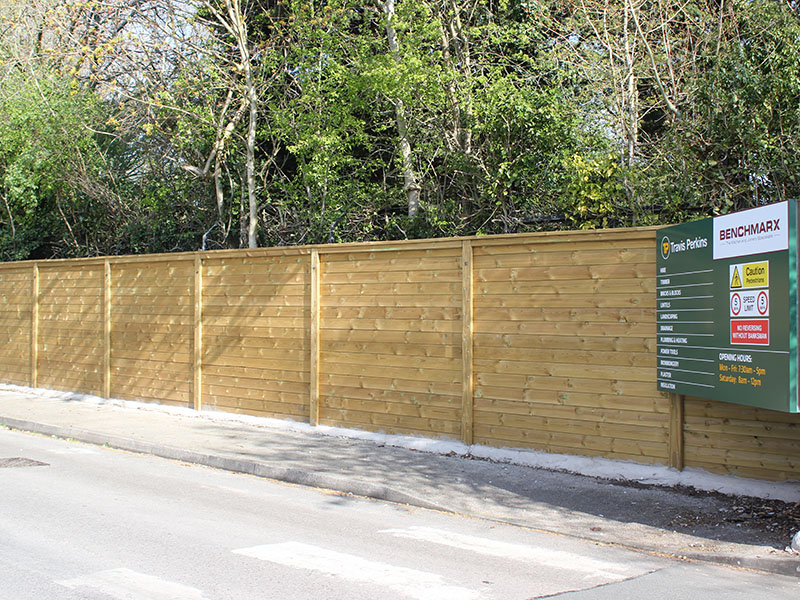 Noise reduction fence