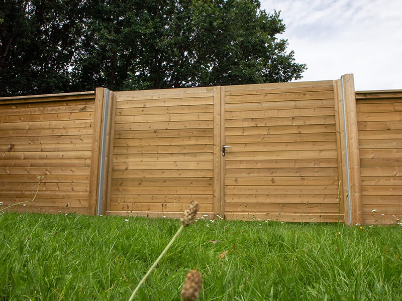 Acoustic gates