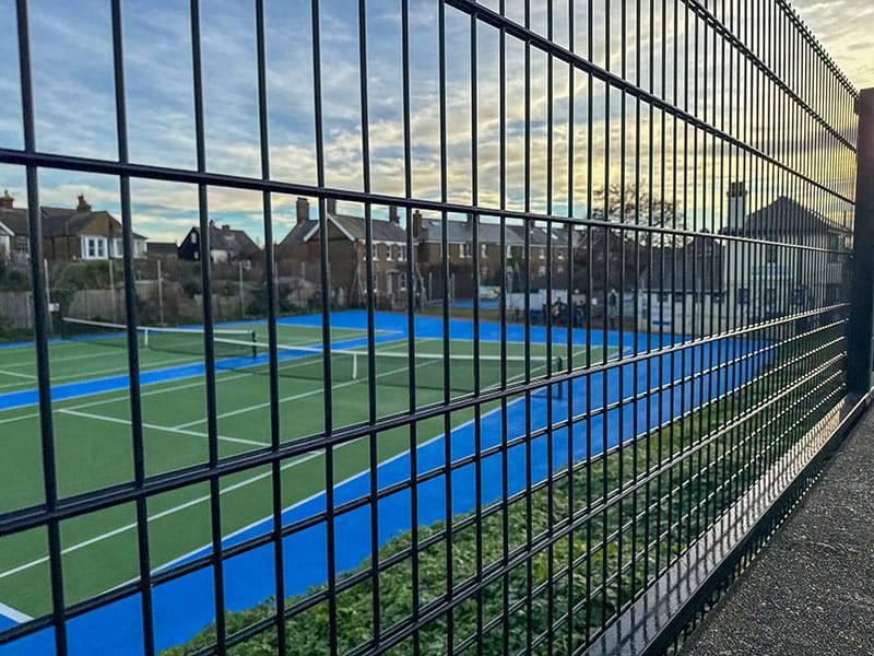 Sports mesh fencing