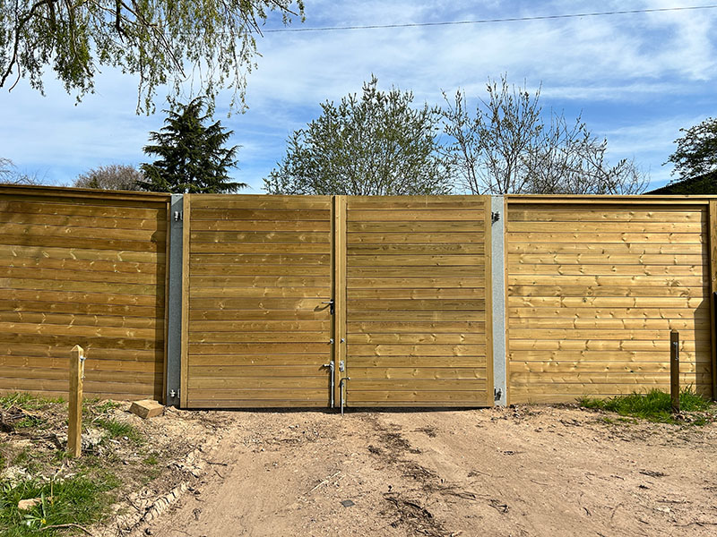 Acoustic gate