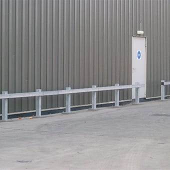 Crash barrier