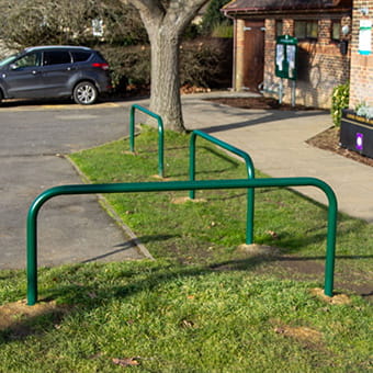 Hoop parking barrier