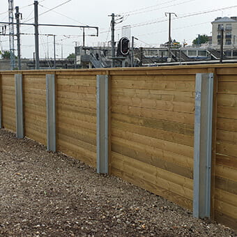 Commercial acoustic fencing