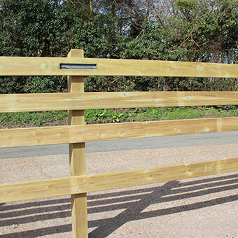 PAS 68 vehicle security barrier