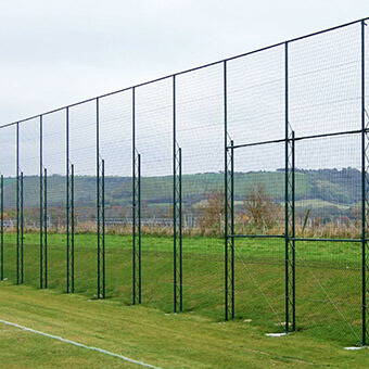 Ball stop fencing