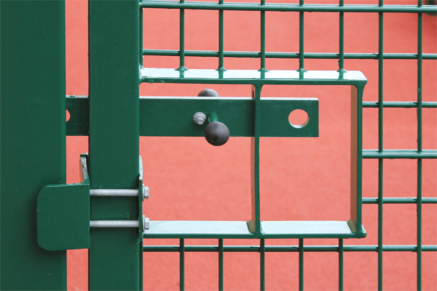 Gate discount slide lock