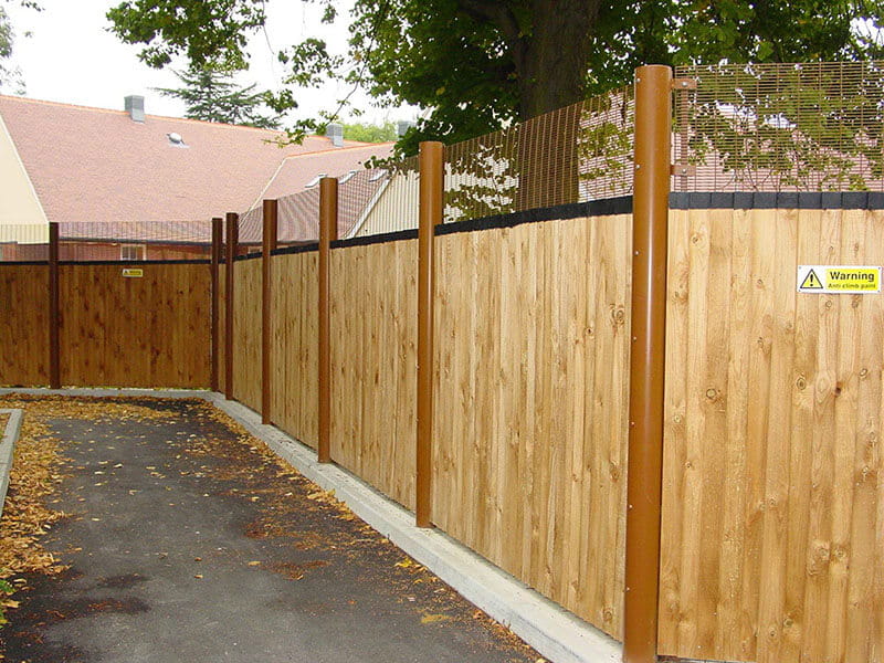 Mental health unit fencing