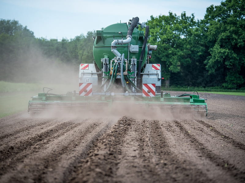 Slurry pit fencing