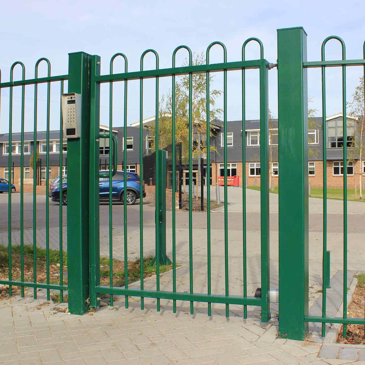 Bow top gates