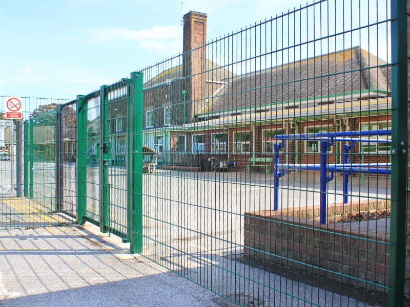 euro-flatform-school-secure-fencing