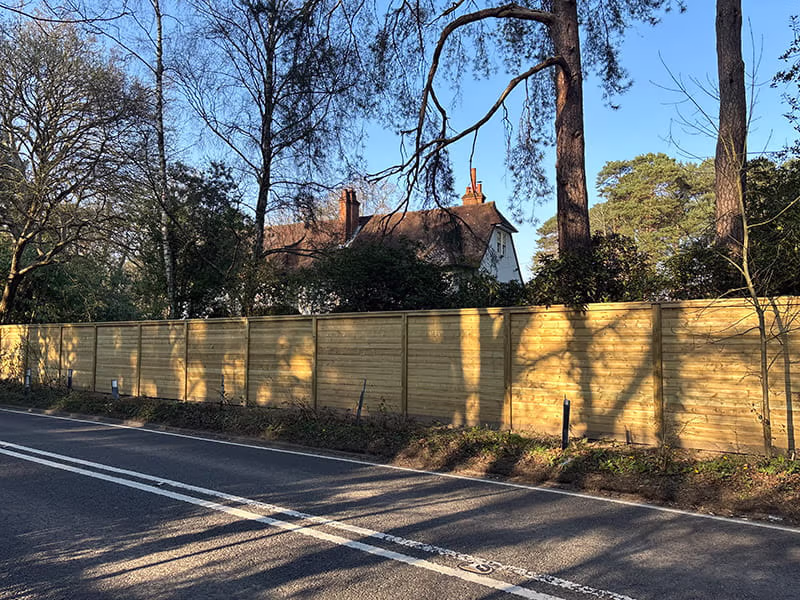 Acoustic garden fence