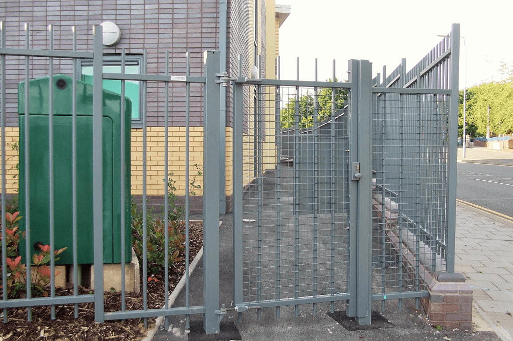 Single Leaf Metal Alley Gate