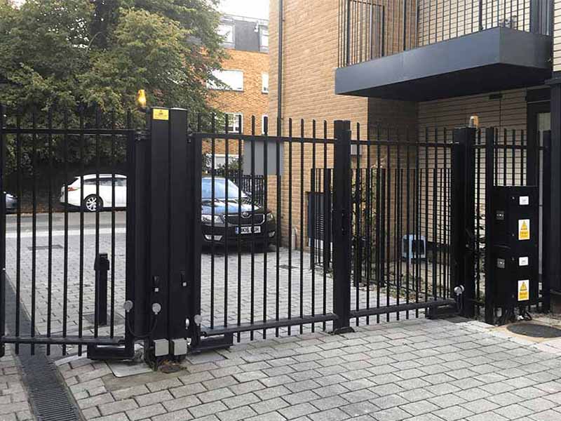 Vertical Bar Double Leaf Automated Swing Gate and Single Leaf Pedestrian Gate