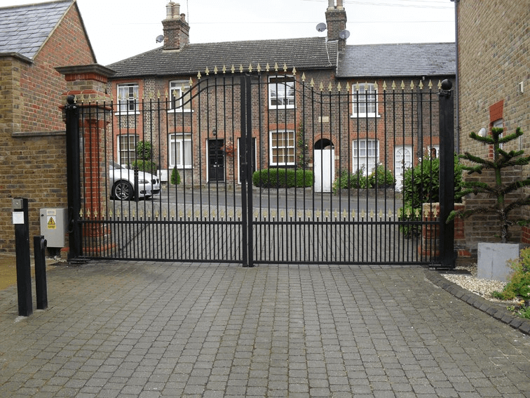 Double Leaf Steel Ornamental Gate