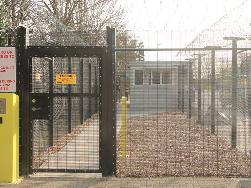 358 mesh swing gate