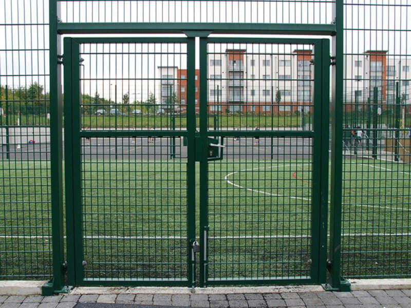 Welded mesh swing gates