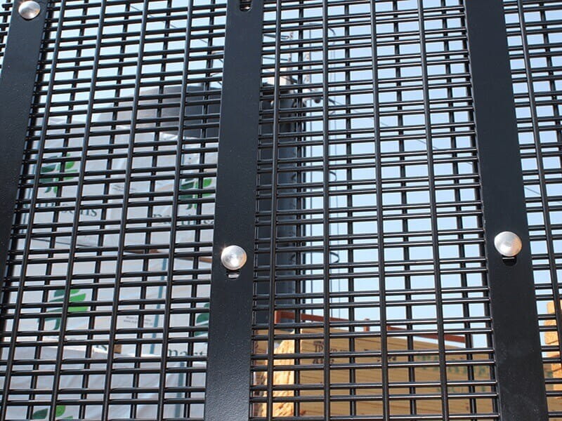 UHS Extreme Mesh SR3 with Clamps