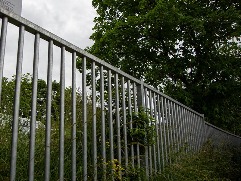 SR1 security fence