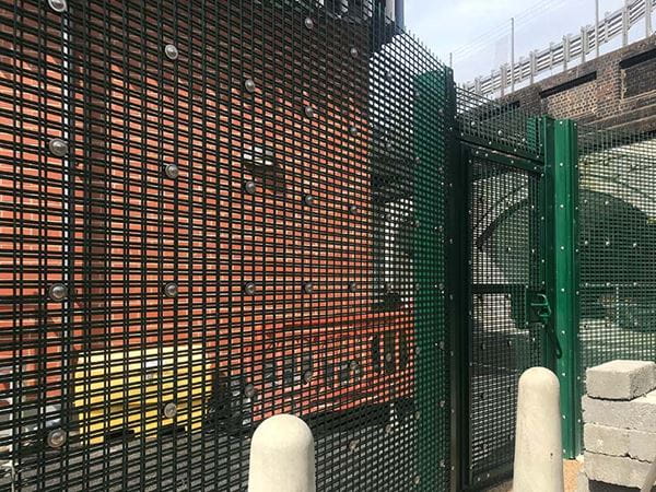 Green mesh fencing